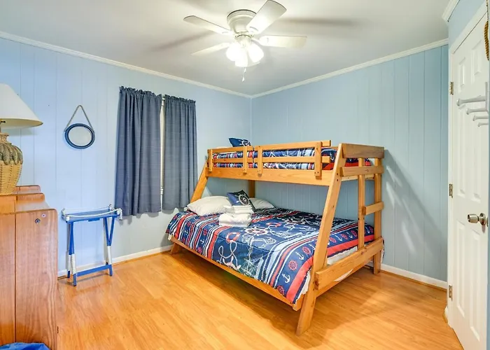 Coastal Murrells Inlet Condo With Balcony!